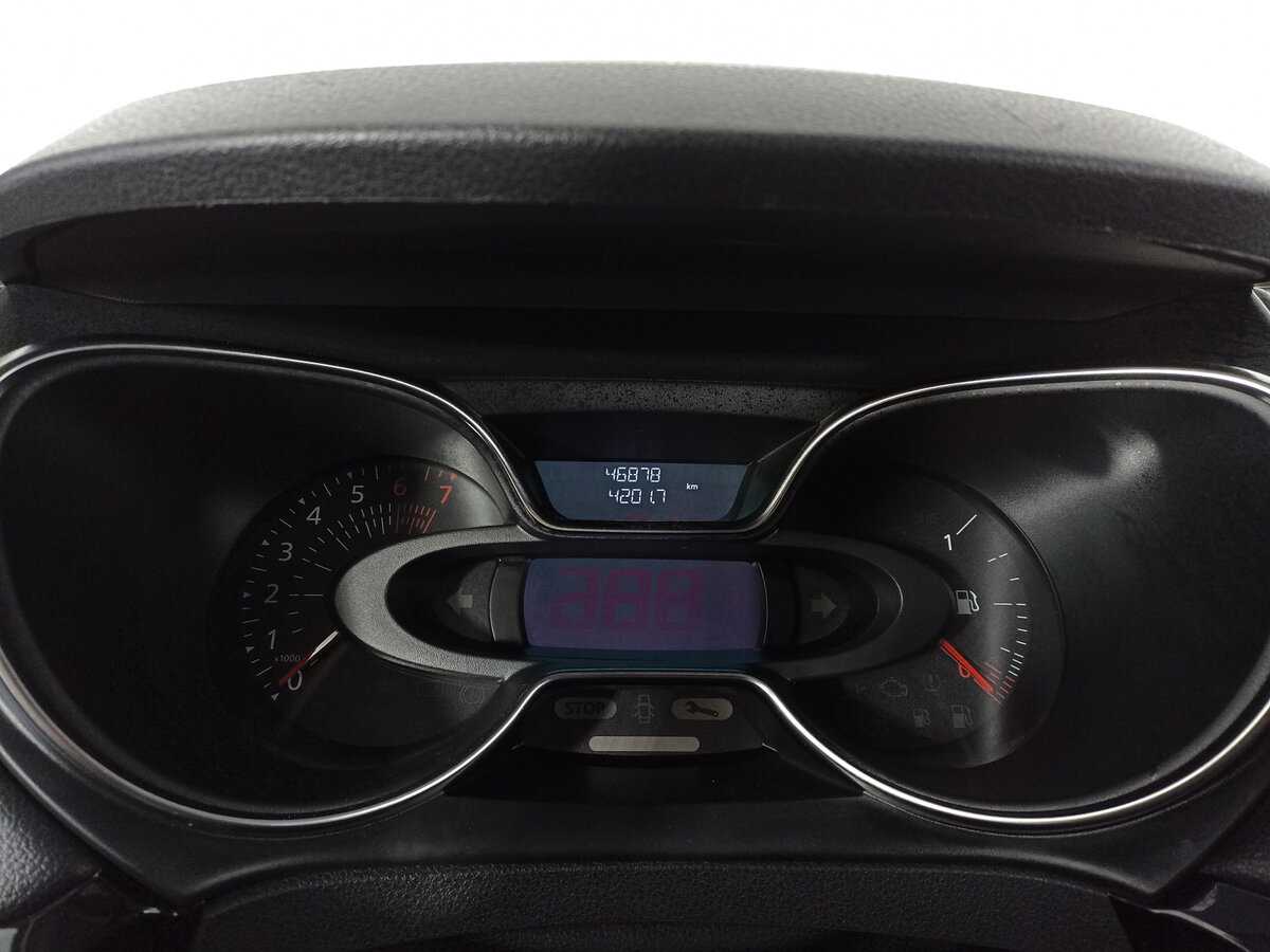 Б/У Рено Каптюр 2021 года. Фото: #12