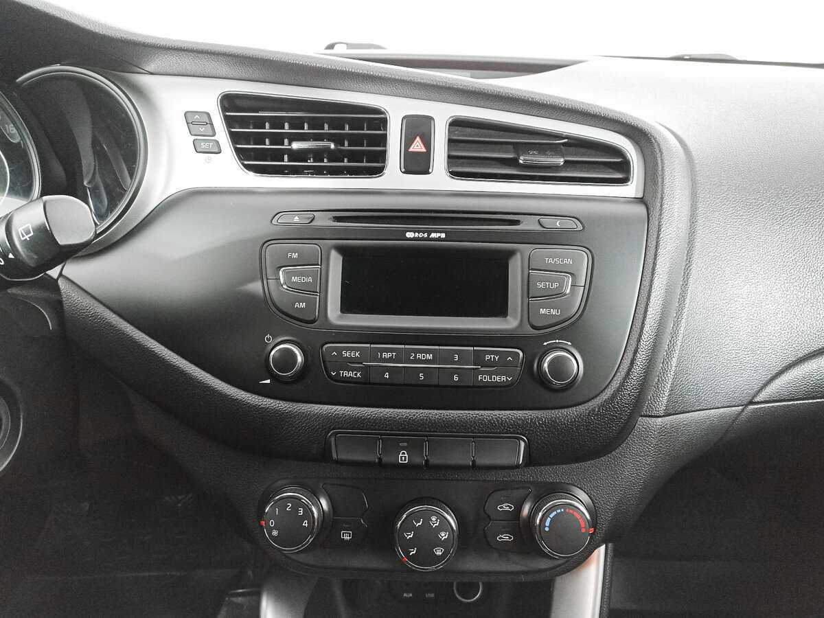 Б/У Киа Сид 2015 года. Фото: #14