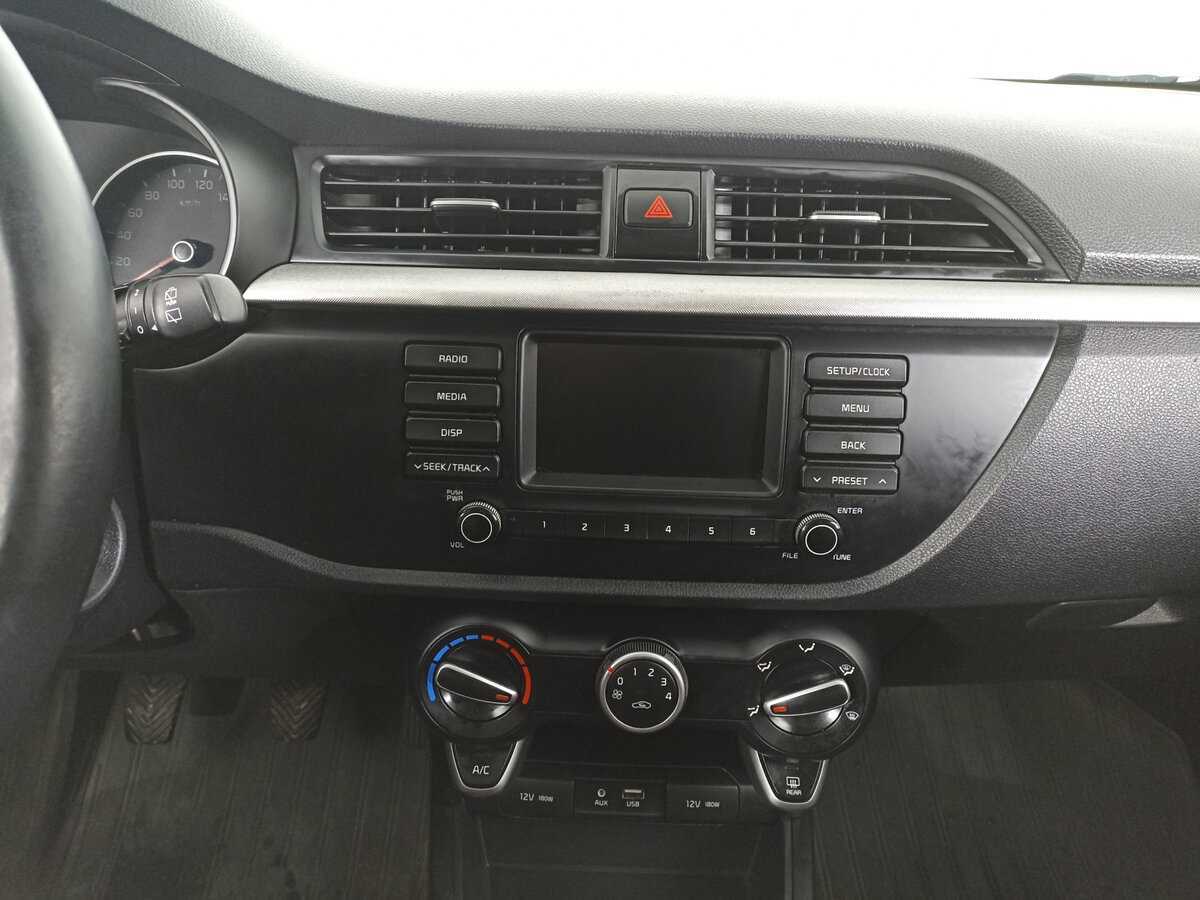 Б/У Киа Рио 2018 года. Фото: #12