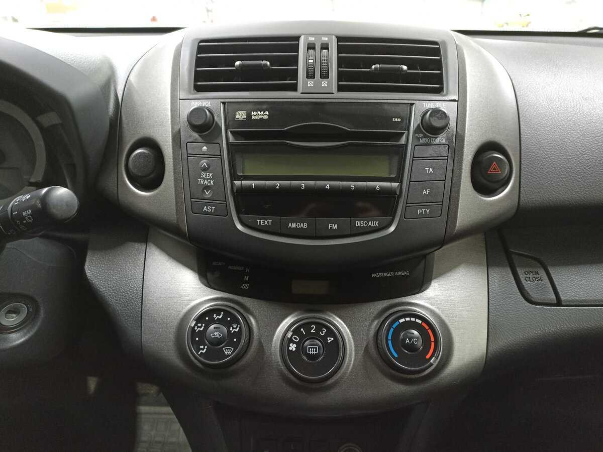 Б/У Тойота Рав4 2012 года. Фото: #14