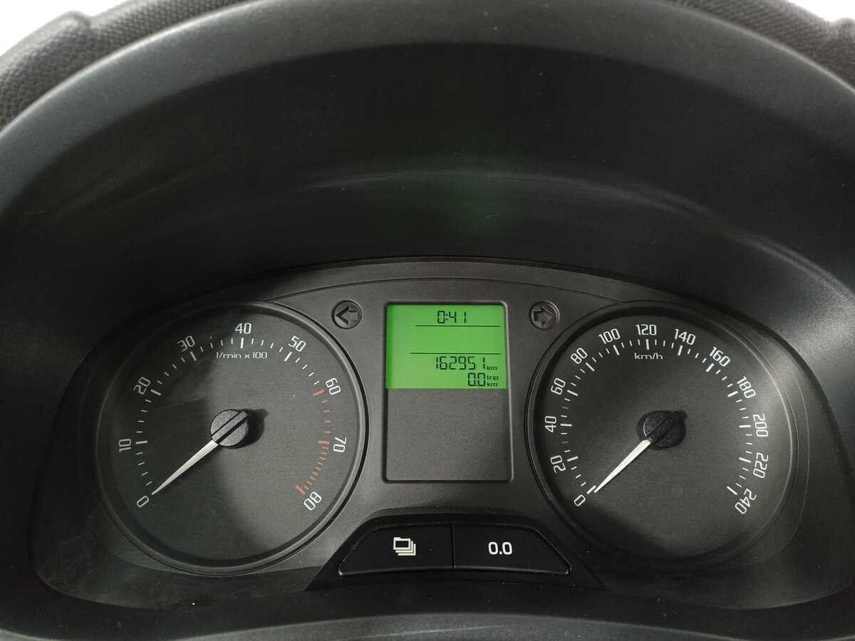 Б/У Шкода Фабия 2013 года. Фото: #12