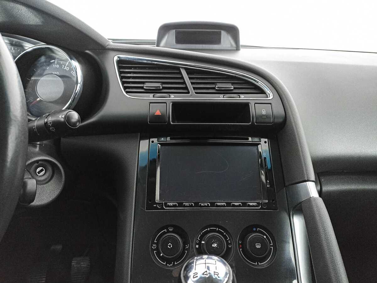 Б/У Пежо 3008 2012 года. Фото: #11