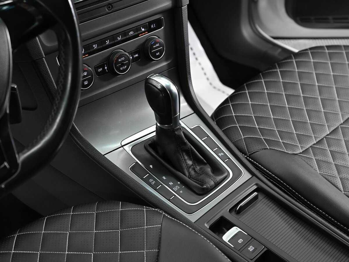 Б/У Фольксваген Гольф 2013 года. Фото: #10