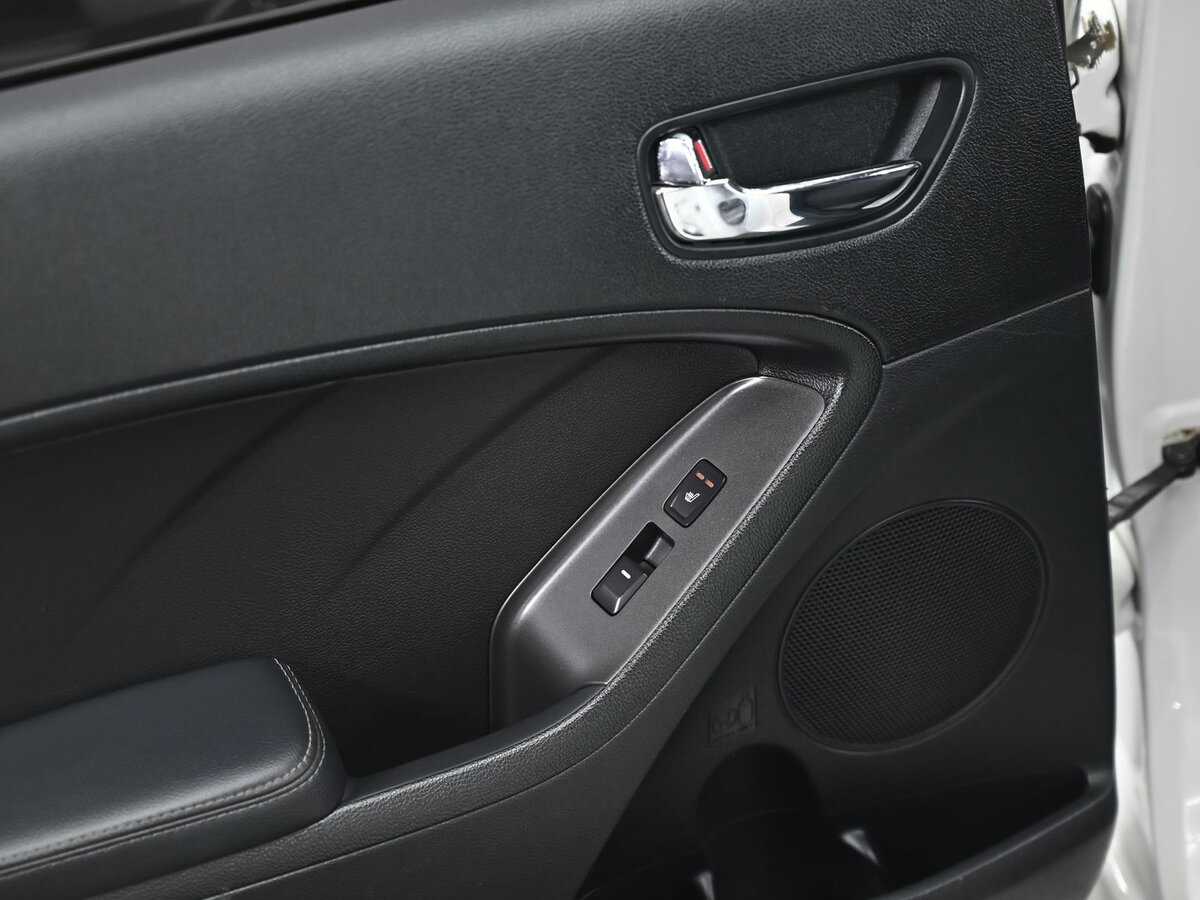 Б/У Киа Церато 2013 года. Фото: #6