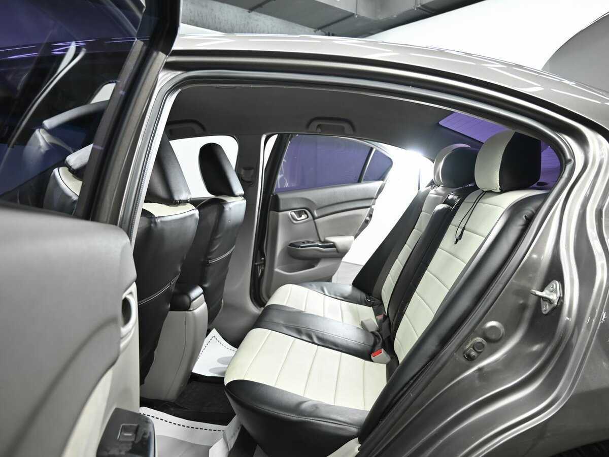 Б/У Хонда Цивик 2012 года. Фото: #11