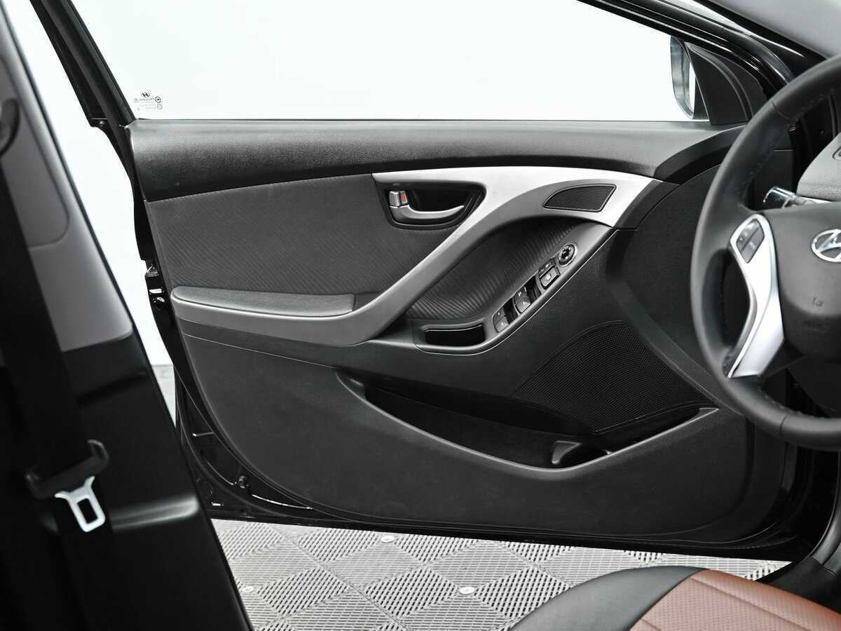 Б/У Хендай Елантра 2012 года. Фото: #6