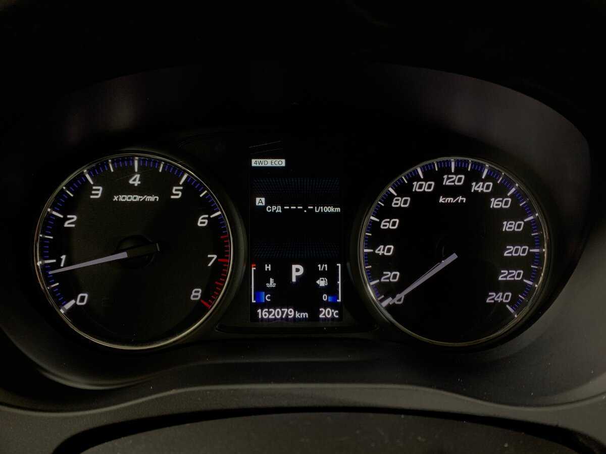 Б/У Митсубиши Оутлэндер 2016 года. Фото: #14