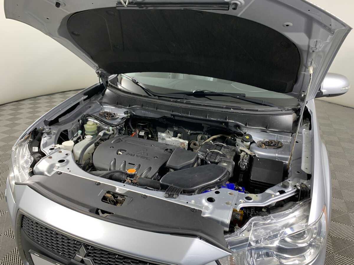 Б/У Митсубиши Оутлэндер 2012 года. Фото: #10