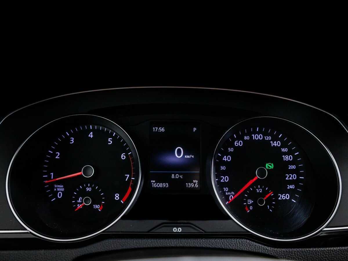 Б/У Фольксваген Пассат 2018 года. Фото: #22