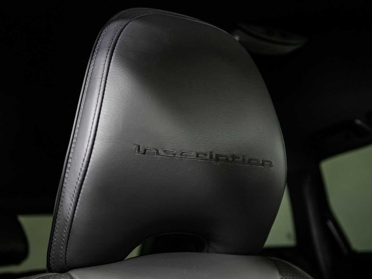 Б/У Вольво ИксЦ60 2014 года. Фото: #17