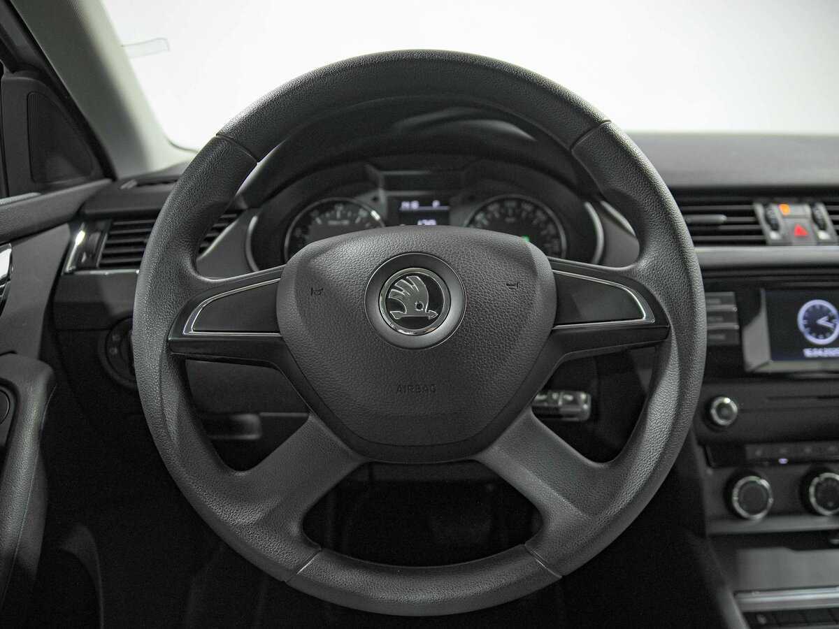 Б/У Шкода Октавия 2014 года. Фото: #6