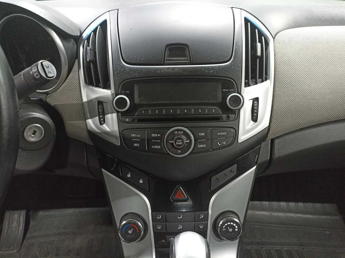 Б/У Шевроле Круз 2014 года. Фото: #12