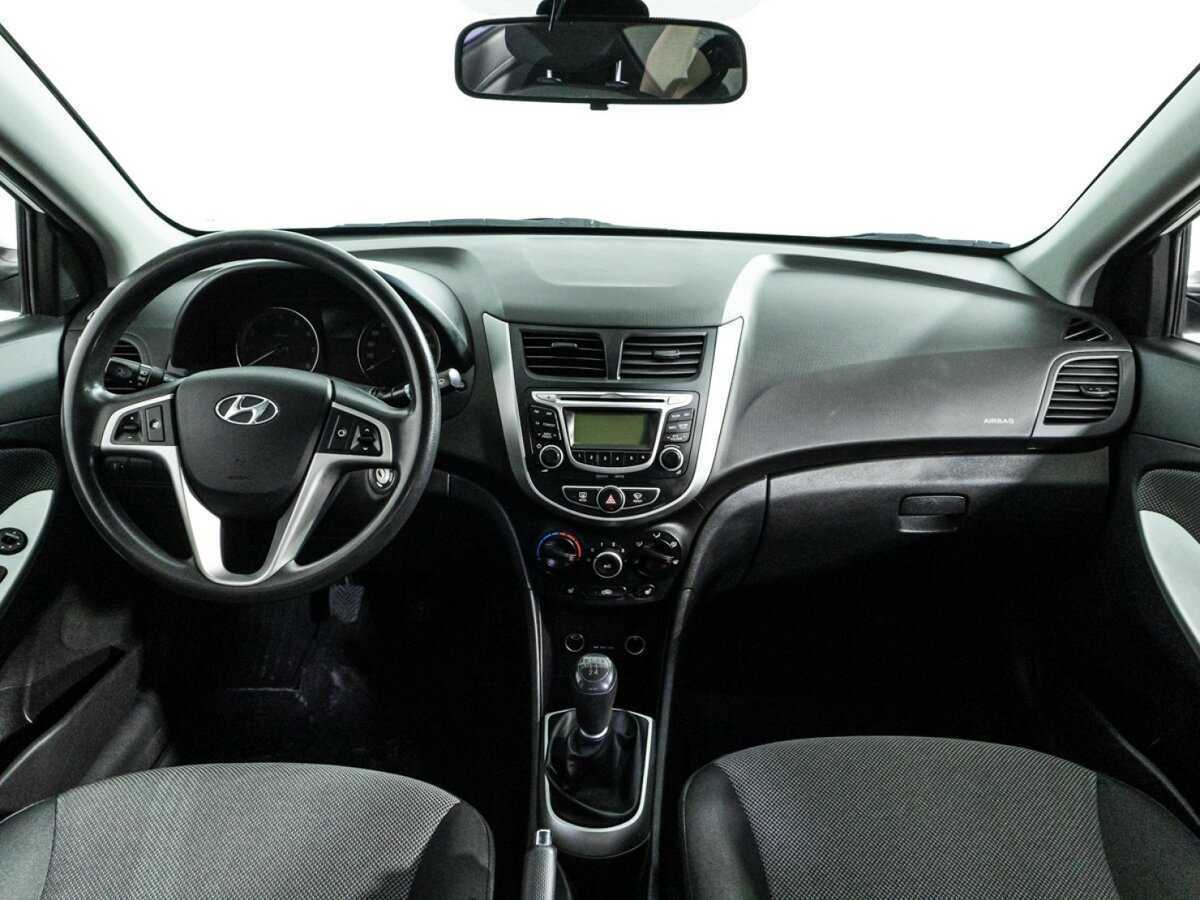 Б/У Хендай Солярис 2013 года. Фото: #12