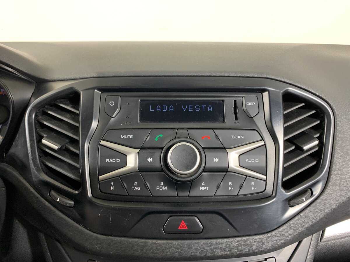 Б/У Лада (ВАЗ) Веста 2018 года. Фото: #15