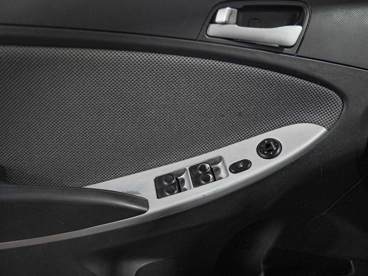 Б/У Хендай Солярис 2012 года. Фото: #9