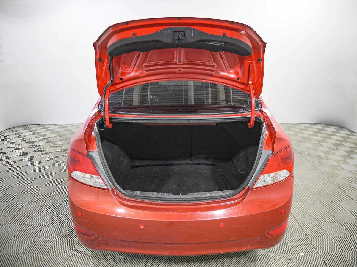 Б/У Хендай Солярис 2012 года. Фото: #12