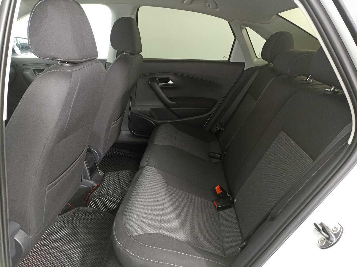 Б/У Фольксваген Поло 2017 года. Фото: #11