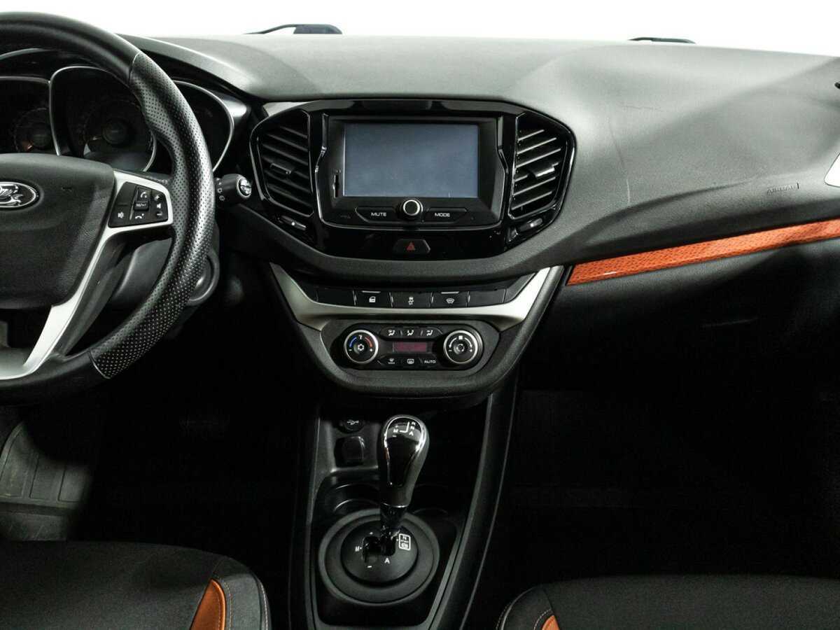 Б/У Лада (ВАЗ) Веста 2018 года. Фото: #13