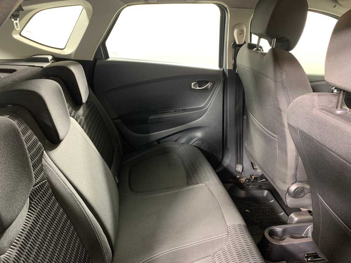 Б/У Рено Каптюр 2019 года. Фото: #17