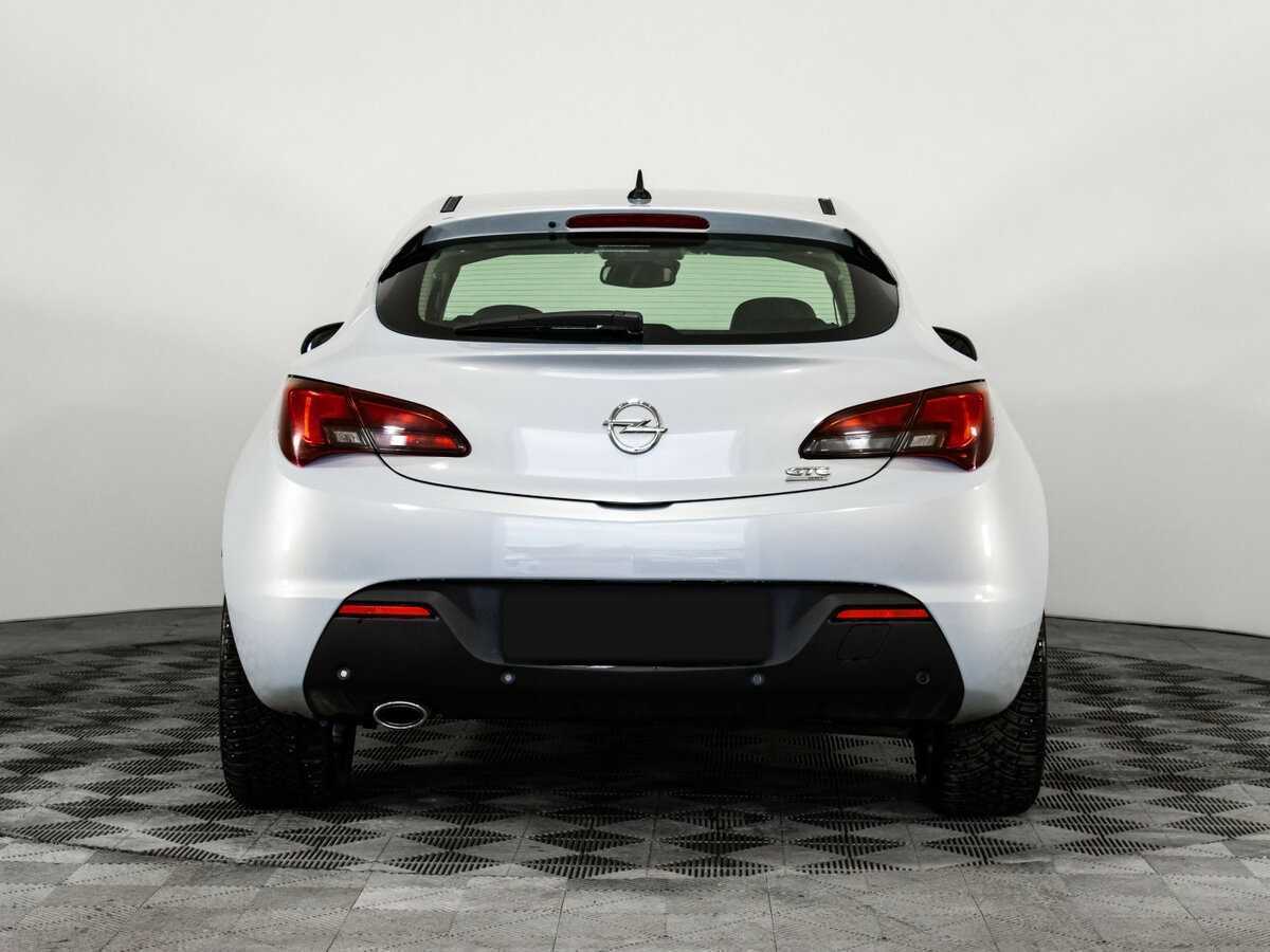 Б/У Опель Астра 2012 года. Фото: #4