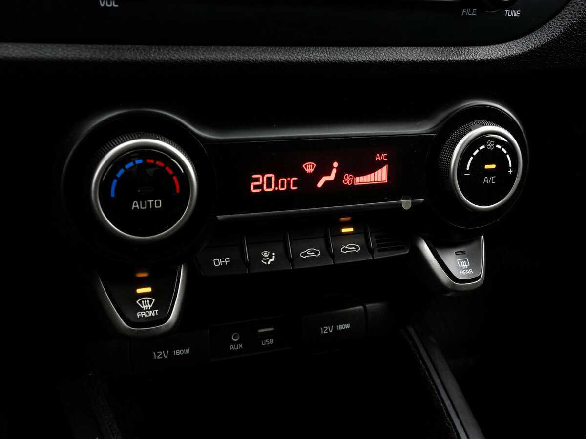 Б/У Киа Рио 2018 года. Фото: #13