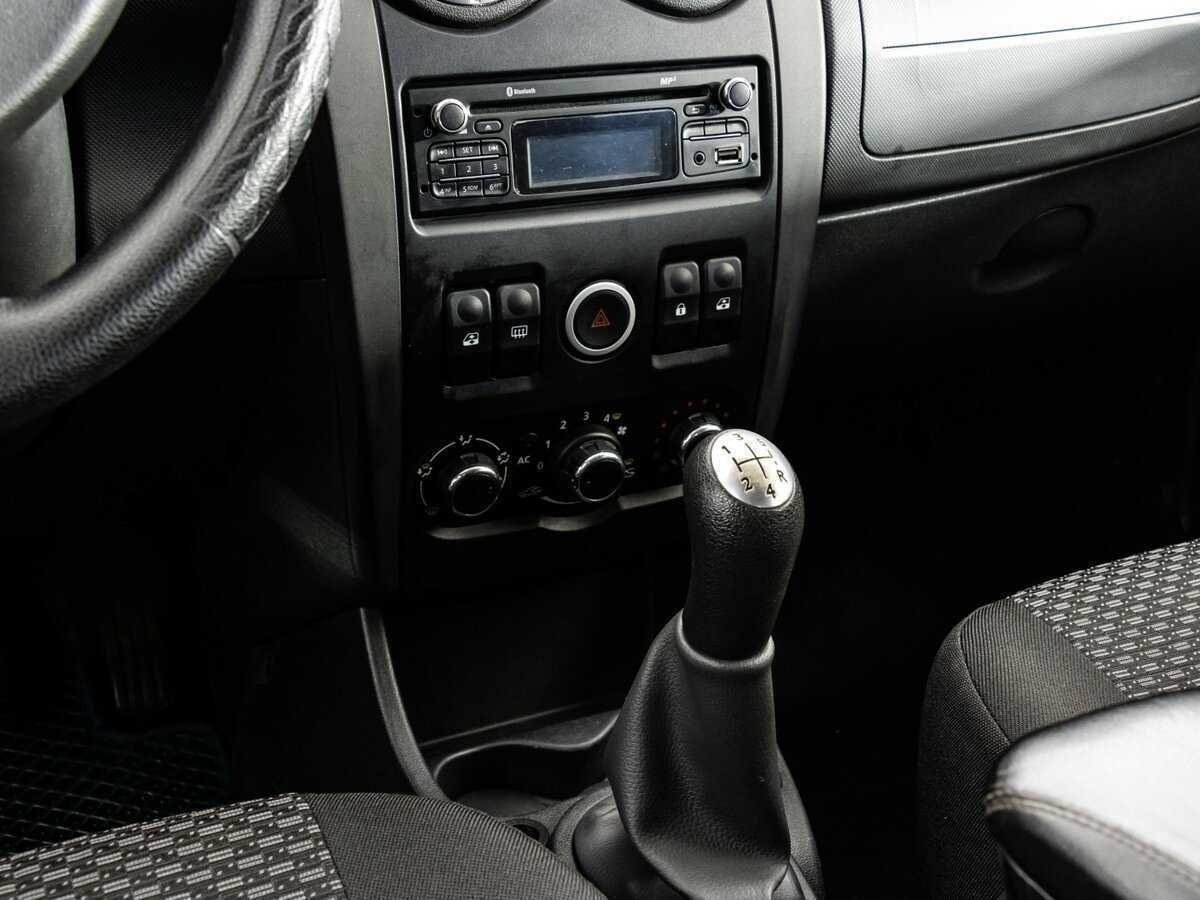 Б/У Лада (ВАЗ) Ларгус 2014 года. Фото: #9