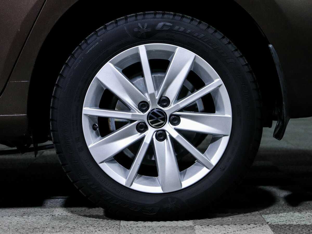 Б/У Фольксваген Поло 2021 года. Фото: #11