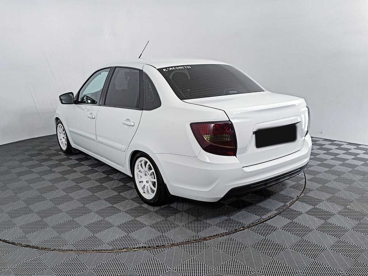 Б/У Лада (ВАЗ) Гранта 2020 года. Фото: #6