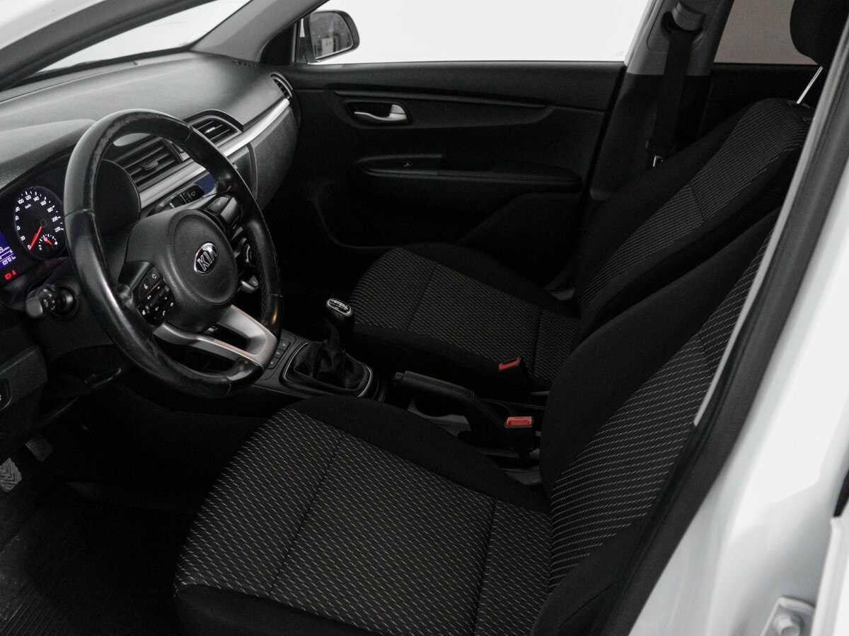 Б/У Киа Рио 2018 года. Фото: #9