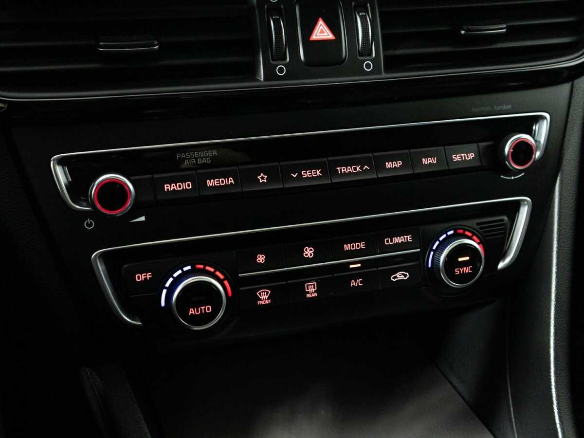 Б/У Киа Оптима 2018 года. Фото: #22