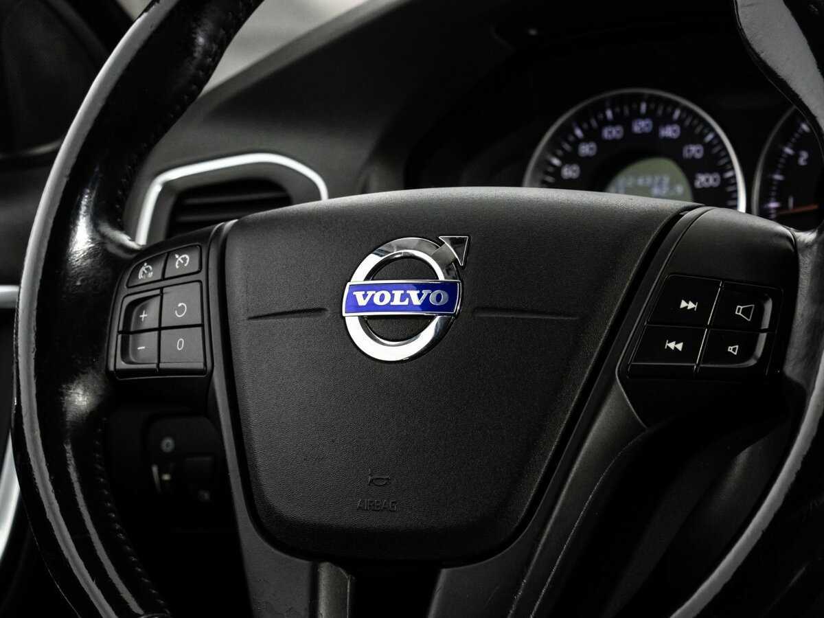 Б/У Вольво С60 2012 года. Фото: #10