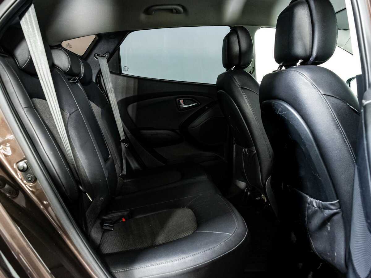 Б/У Хендай ай-икс35 2015 года. Фото: #19