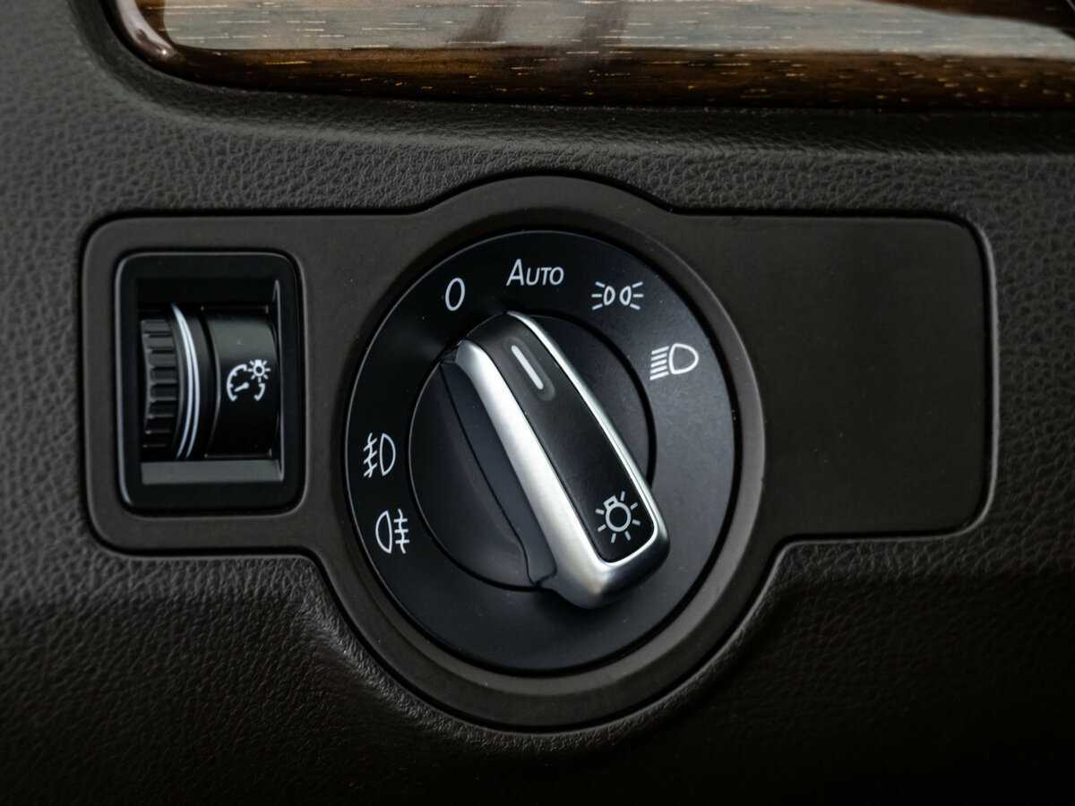 Б/У Фольксваген Пассат 2012 года. Фото: #16