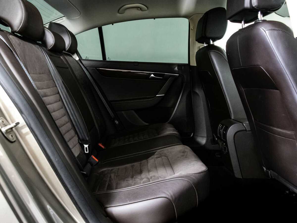 Б/У Фольксваген Пассат 2012 года. Фото: #18