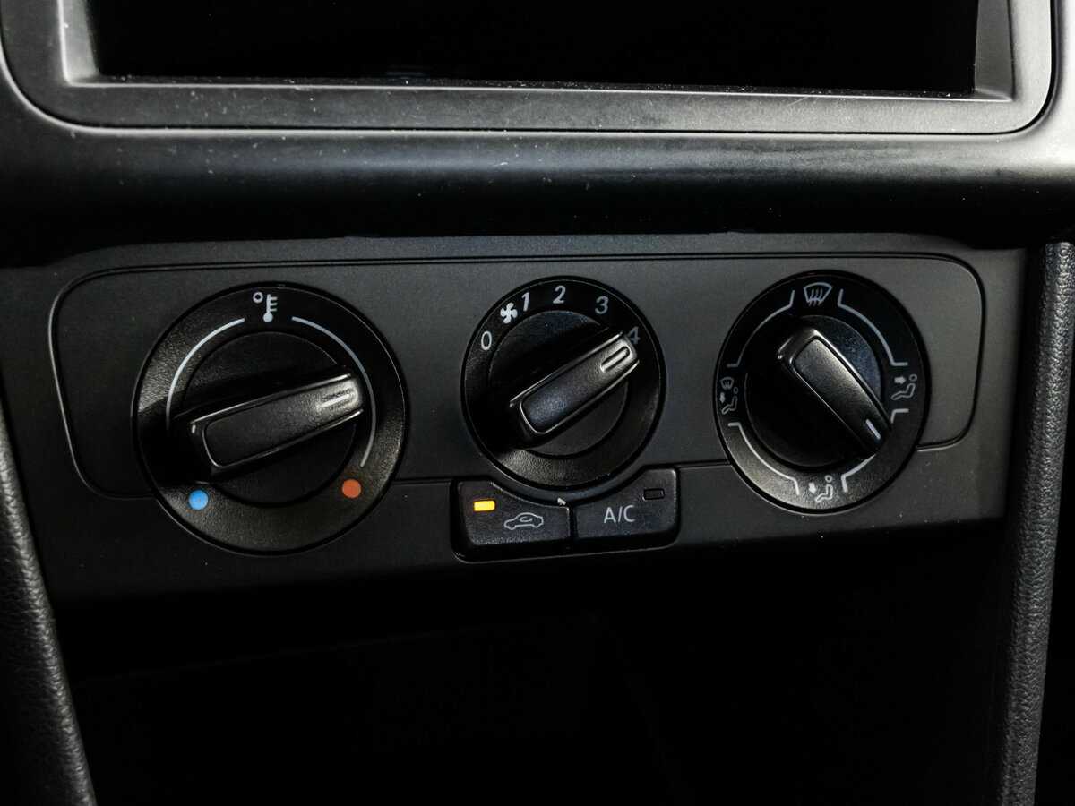 Б/У Фольксваген Поло 2018 года. Фото: #11