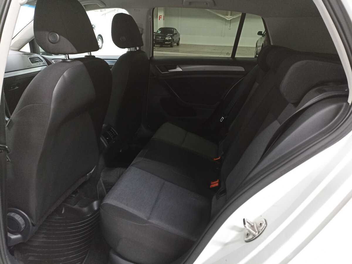 Б/У Фольксваген Гольф 2013 года. Фото: #11