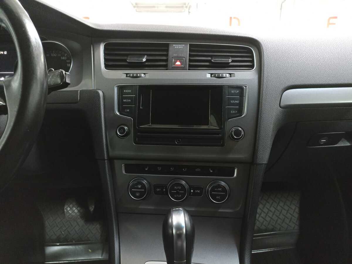 Б/У Фольксваген Гольф 2013 года. Фото: #14