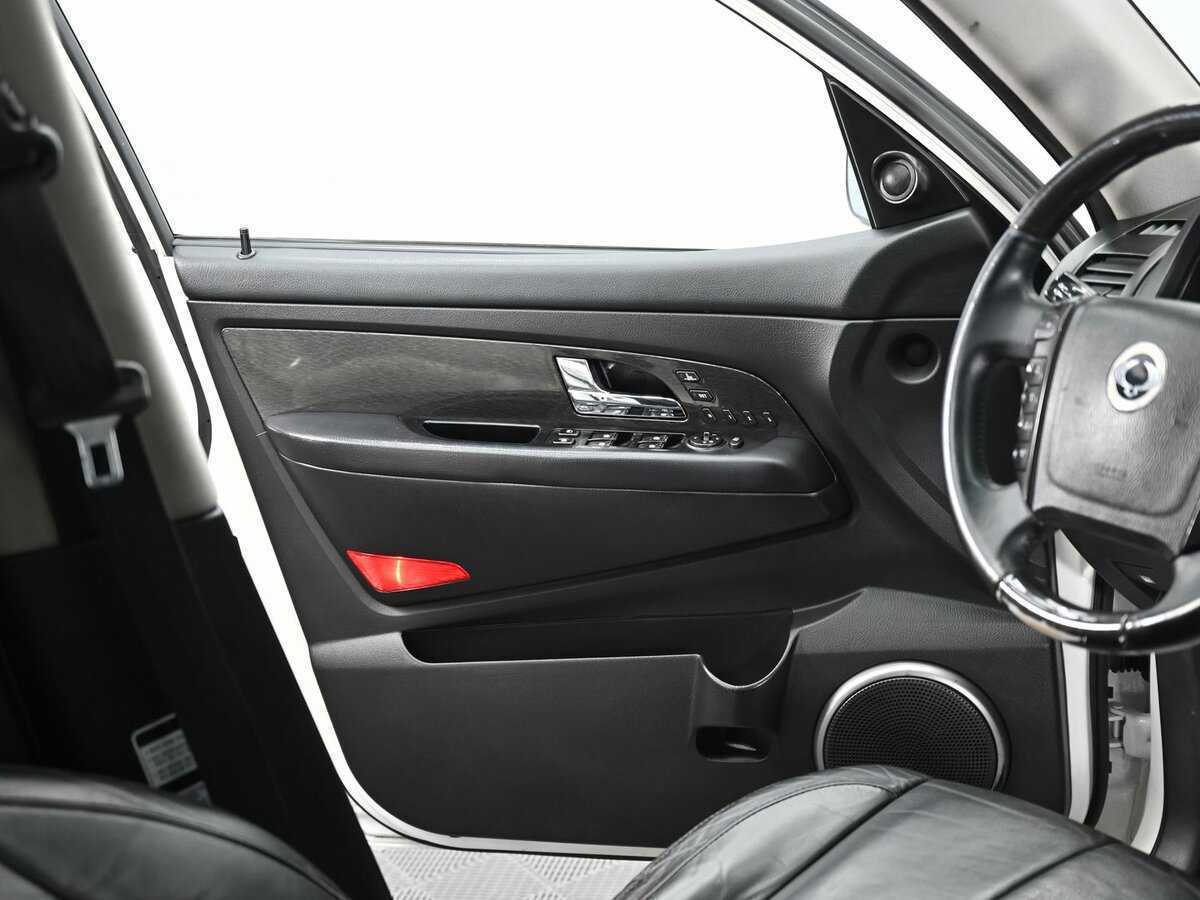 Б/У Сан-Ён Рекстон 2013 года. Фото: #6