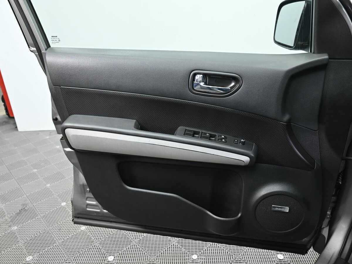 Б/У Ниссан Икс-Трейл 2013 года. Фото: #5