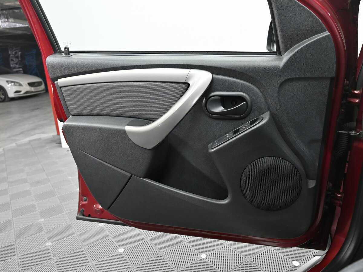 Б/У Рено Дастер 2014 года. Фото: #6