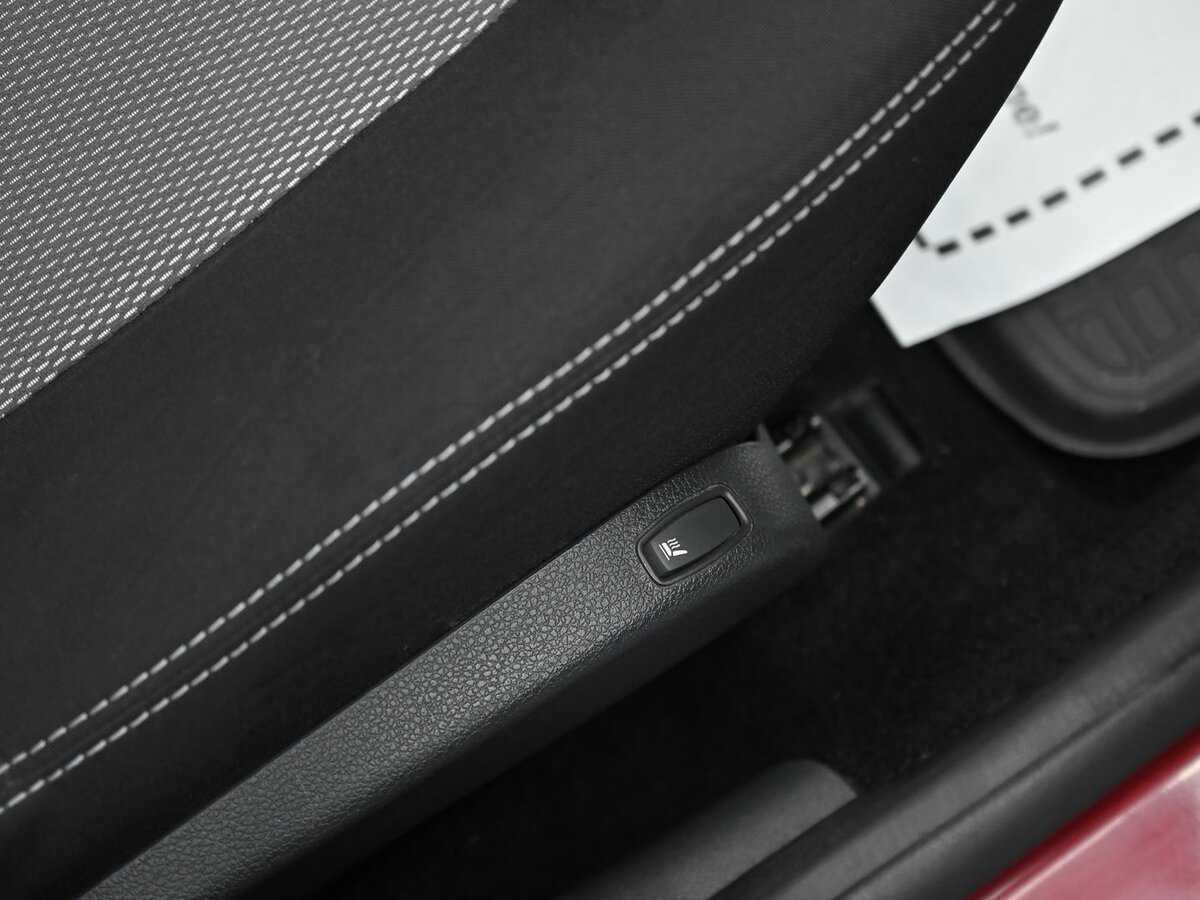 Б/У Рено Дастер 2014 года. Фото: #12