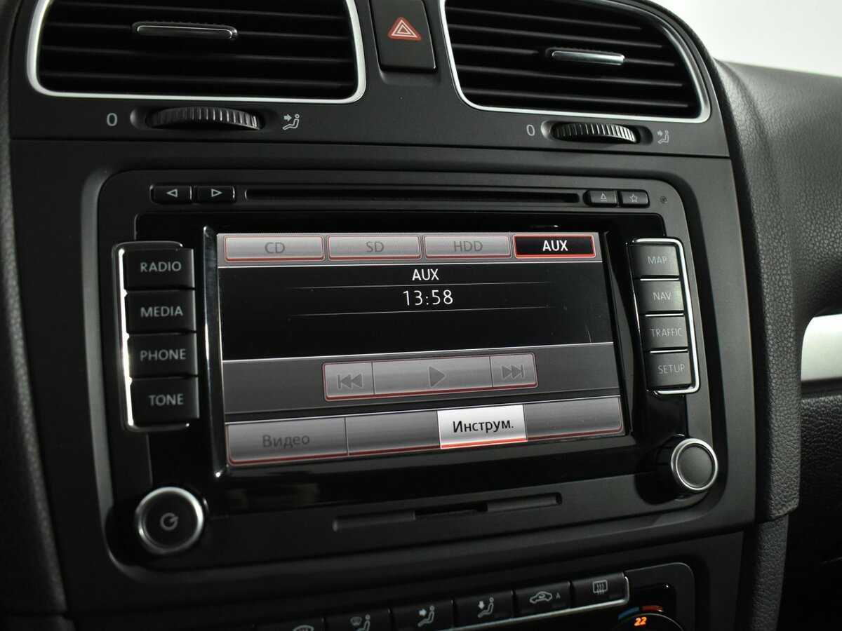 Б/У Фольксваген Гольф 2012 года. Фото: #16