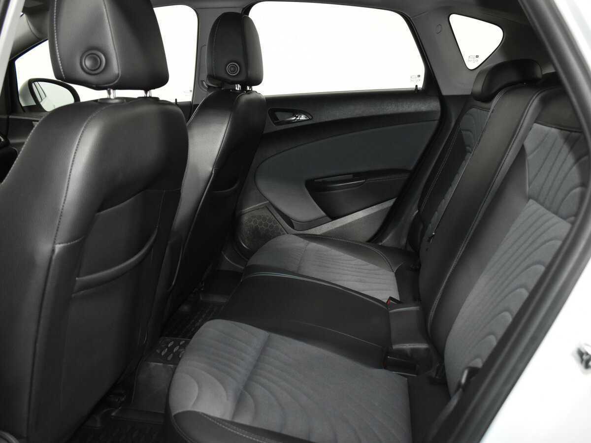 Б/У Опель Астра 2014 года. Фото: #11