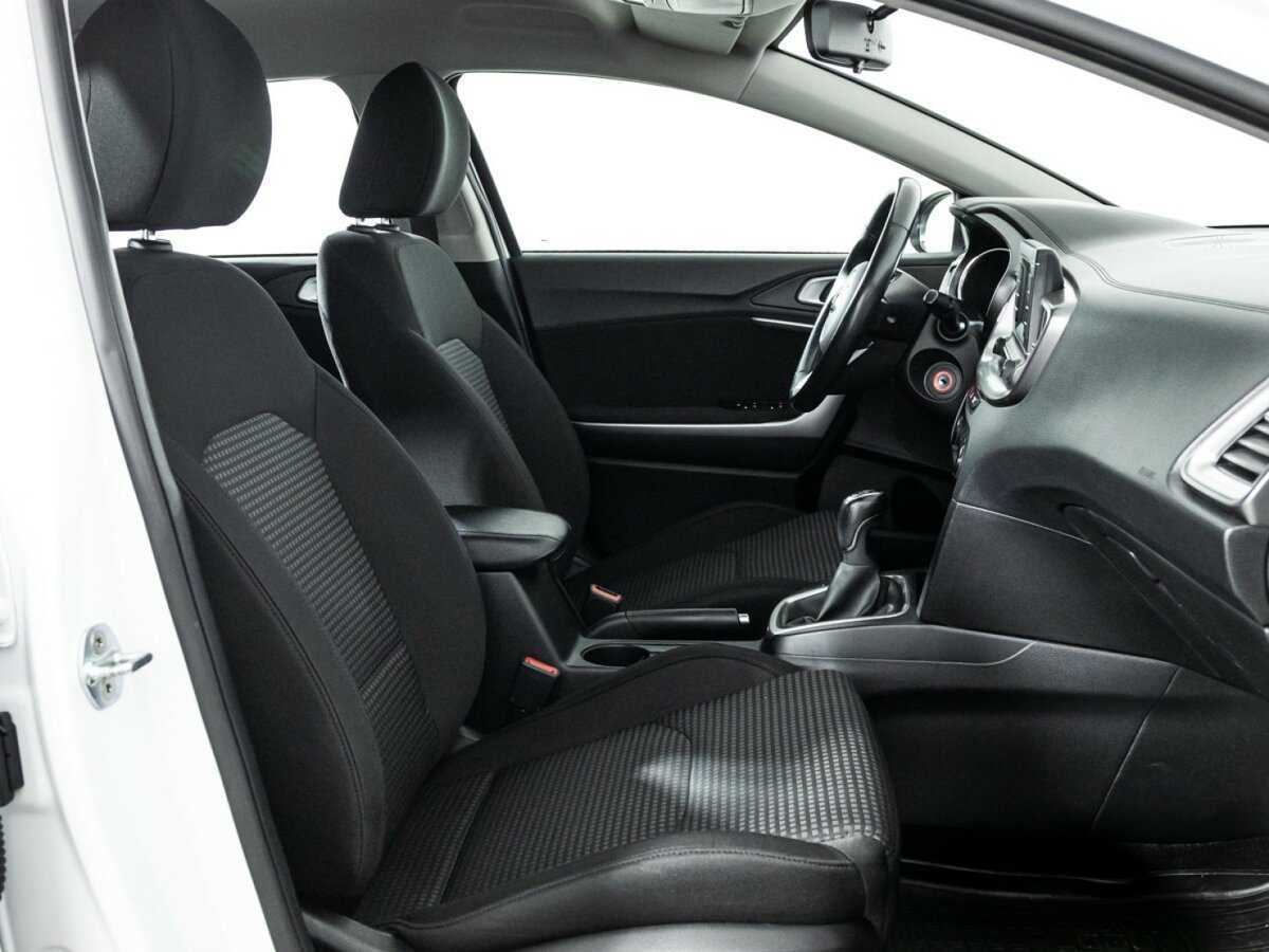 Б/У Киа Сид 2020 года. Фото: #15