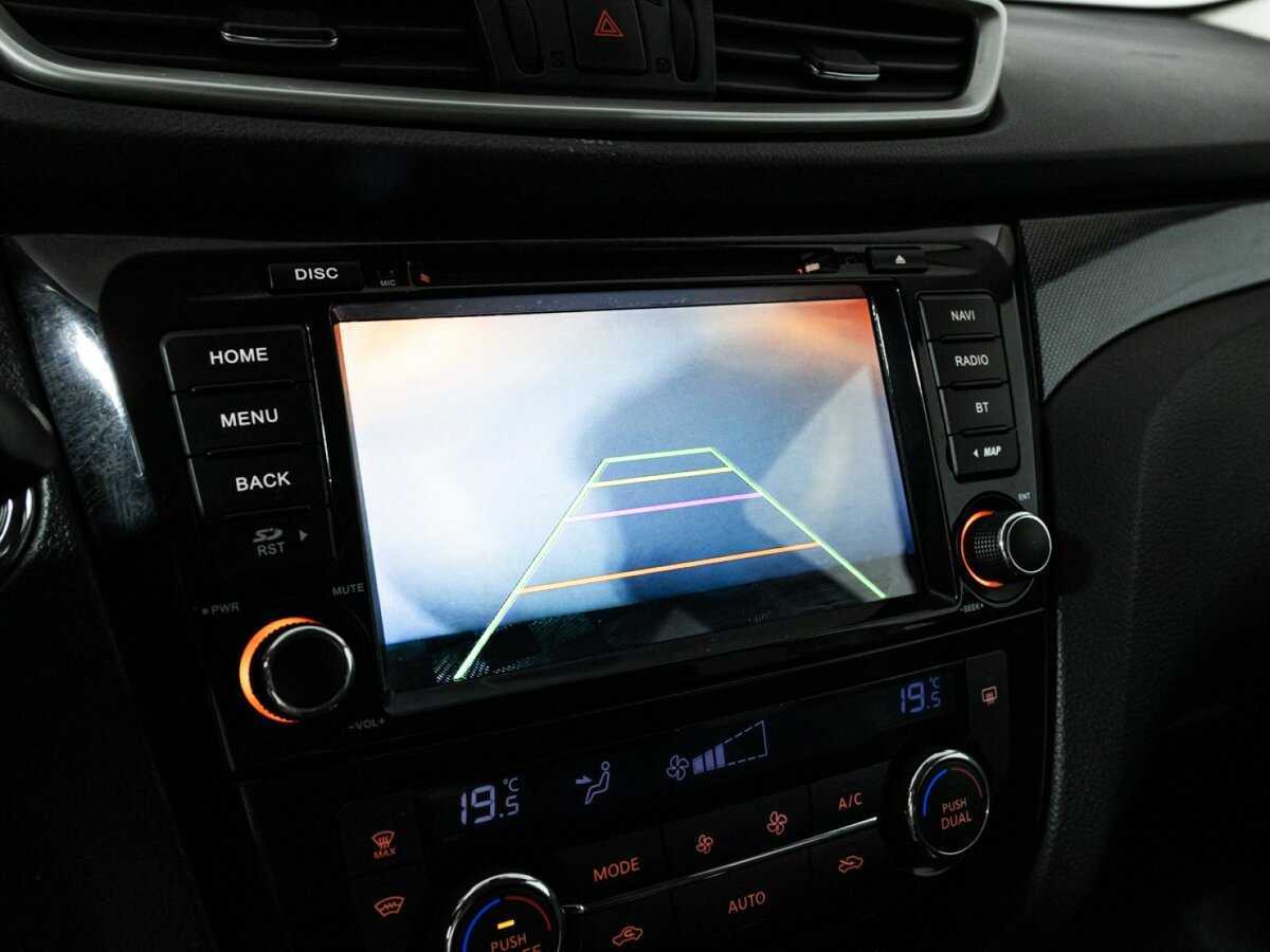 Б/У Ниссан Икс-Трейл 2015 года. Фото: #16