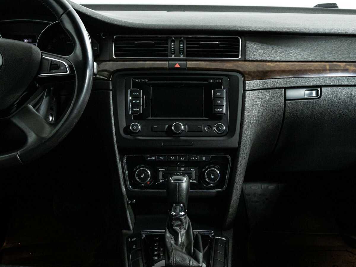 Б/У Шкода Суперб 2013 года. Фото: #13