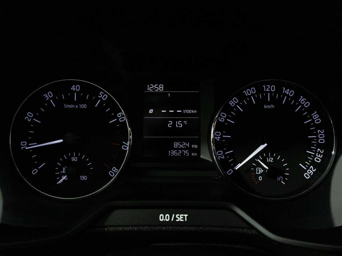 Б/У Шкода Октавия 2014 года. Фото: #11