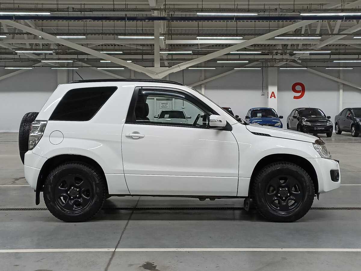 Б/У Сузуки Гранд Витара 2013 года. Фото: #3