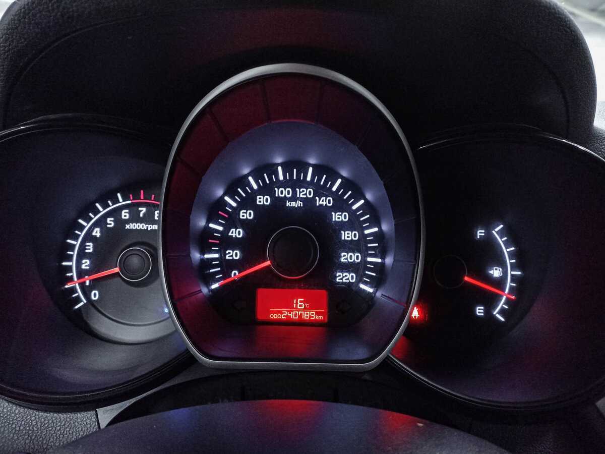 Б/У Киа Рио 2014 года. Фото: #12