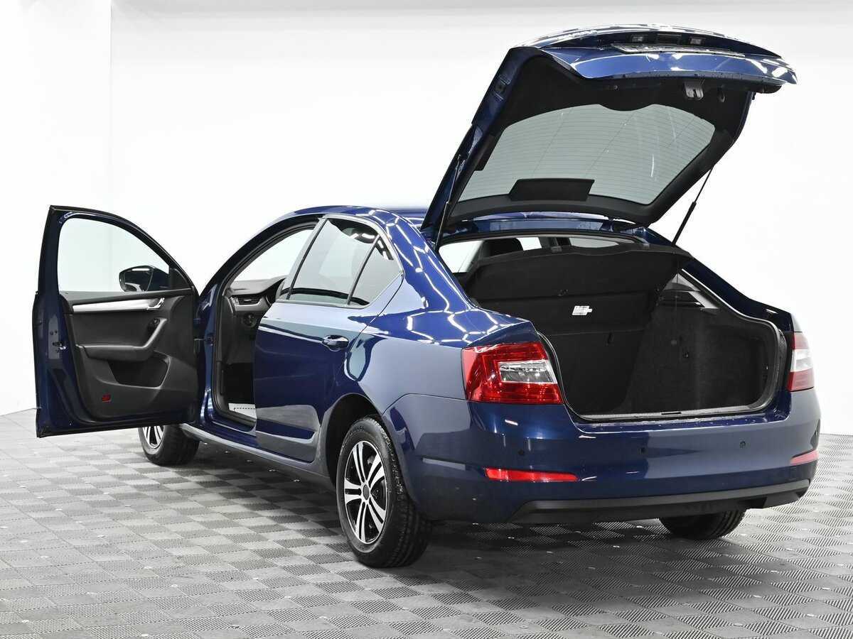 Б/У Шкода Октавия 2017 года. Фото: #4